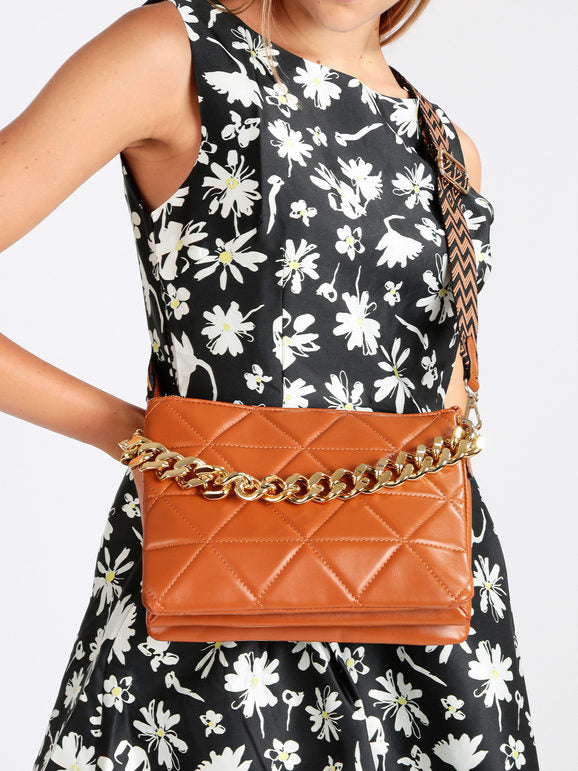 Borsetta a pochette con tracolla Solada · Modello 3